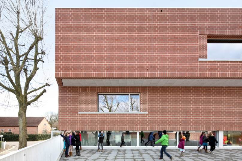 BASISSCHOOL DE ZONNEBLOEM LUMMEN